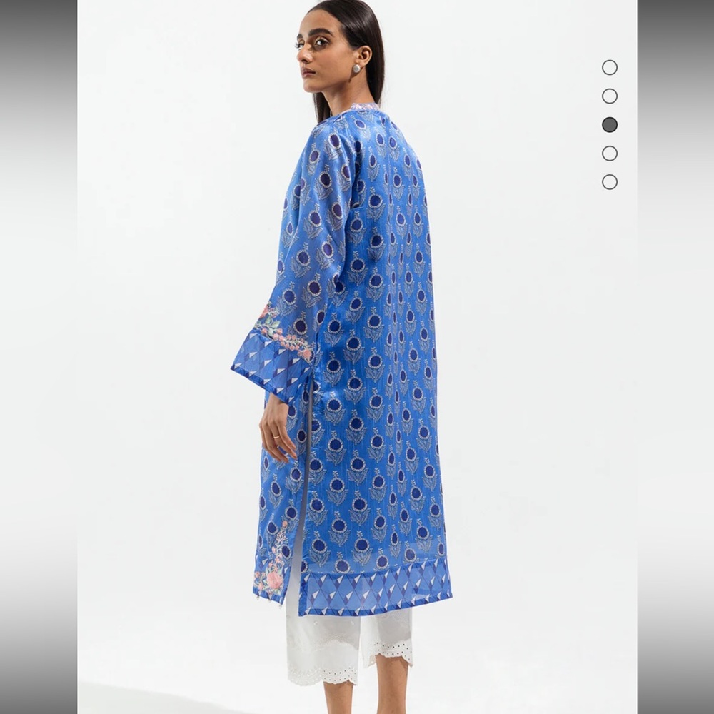 Beautiful beechtree kurta. - Picture 2 of 4